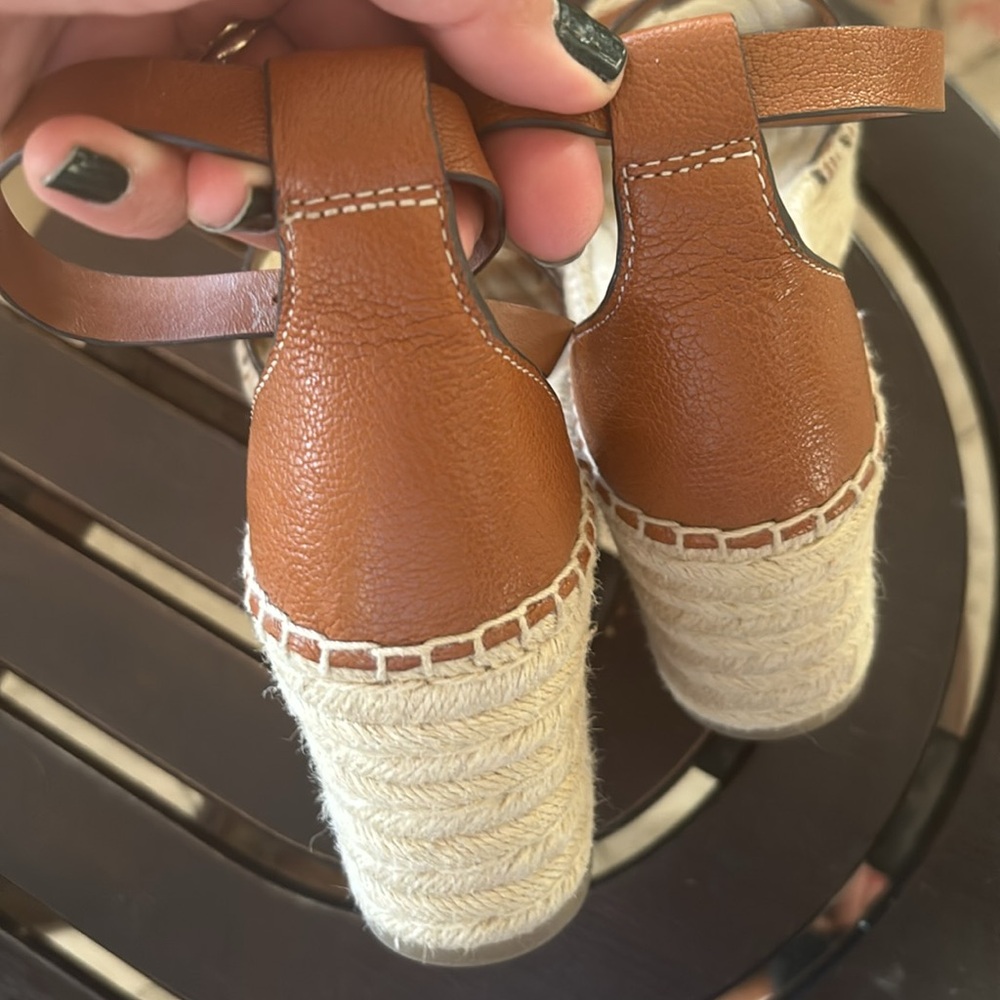 TB platforms - Picture 10 of 12